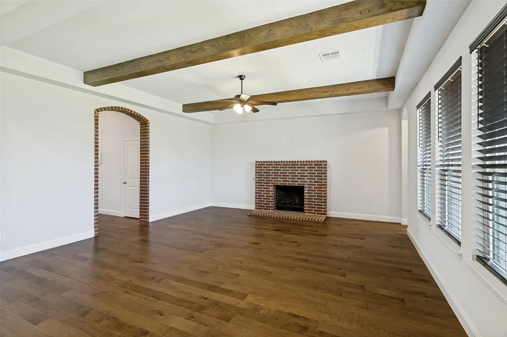 817 Highlands Avenue Aledo, TX 76008