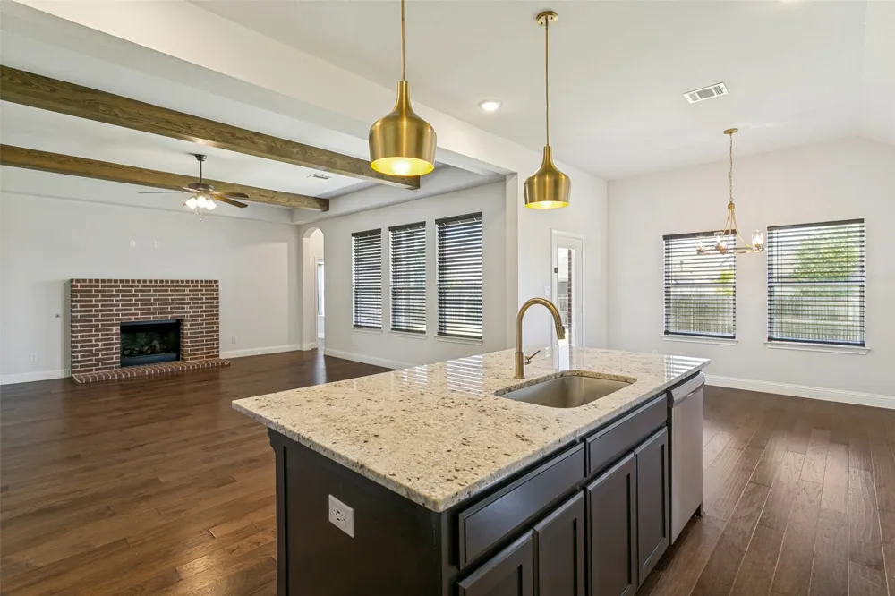817 Highlands Avenue Aledo, TX 76008