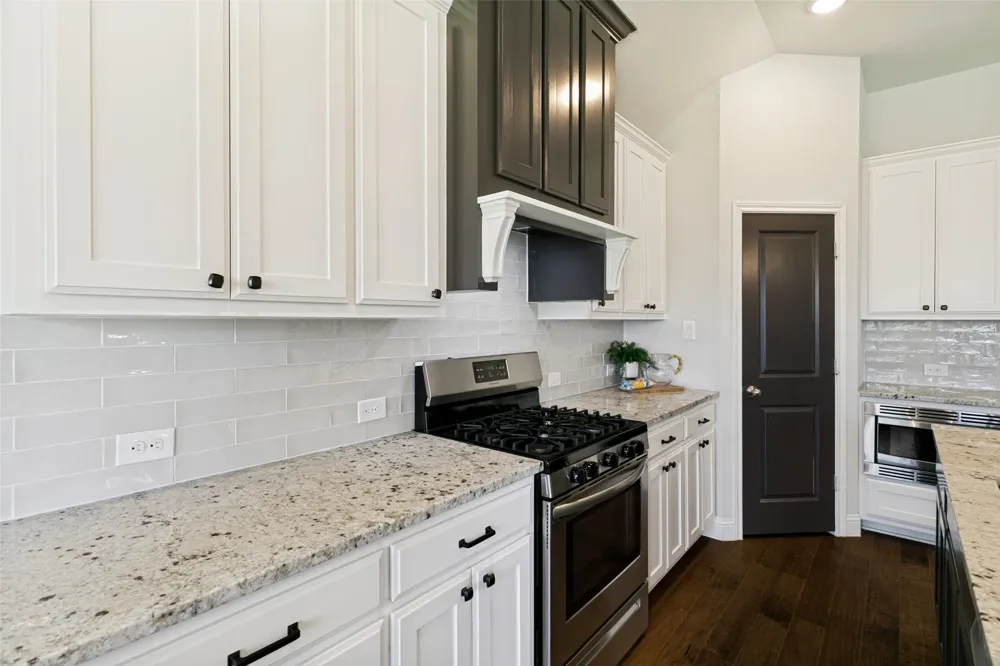 817 Highlands Avenue Aledo, TX 76008
