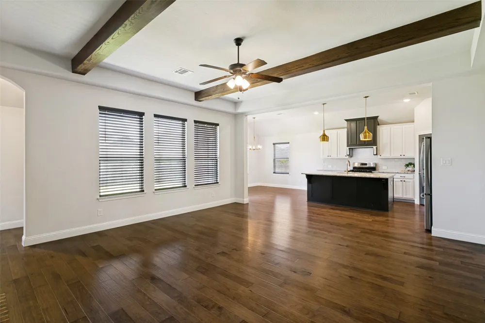 817 Highlands Avenue Aledo, TX 76008