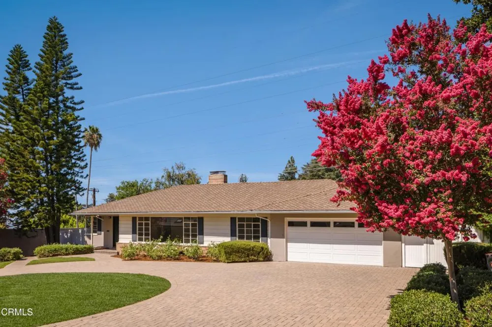 4817 Fairlawn Drive La Canada Flintridge, CA 91011
