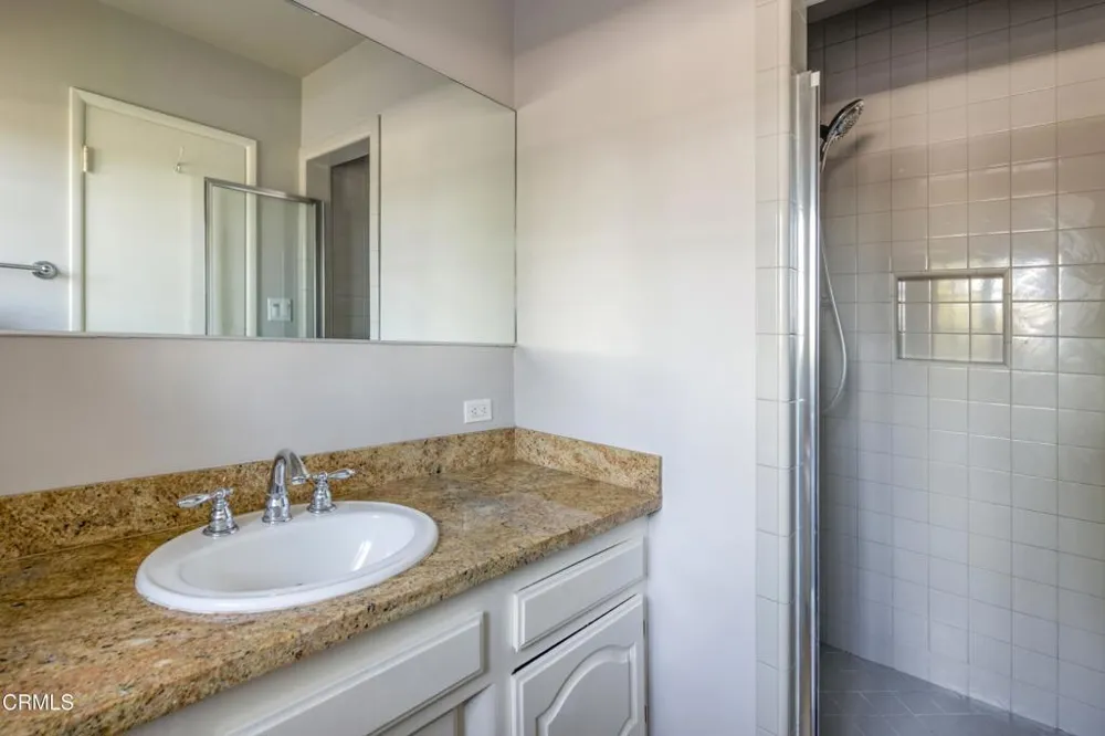4817 Fairlawn Drive La Canada Flintridge, CA 91011