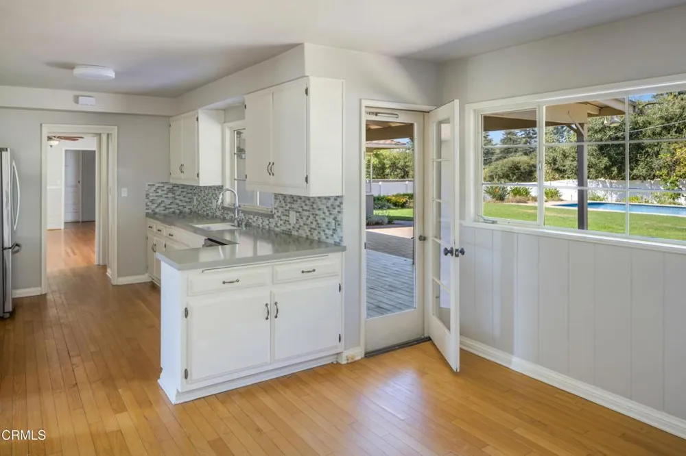 4817 Fairlawn Drive La Canada Flintridge, CA 91011