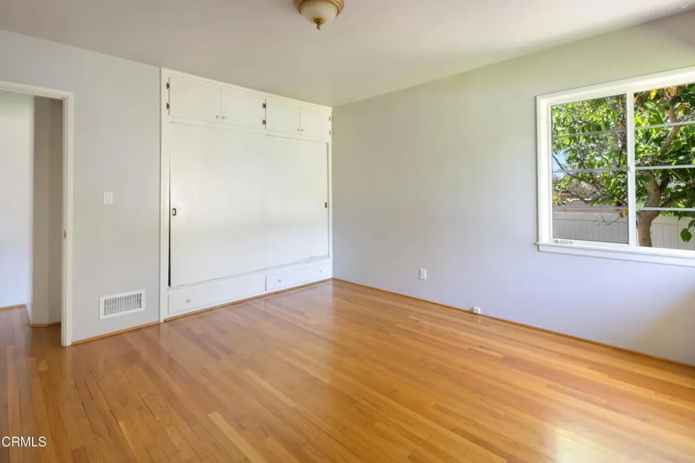 4817 Fairlawn Drive La Canada Flintridge, CA 91011