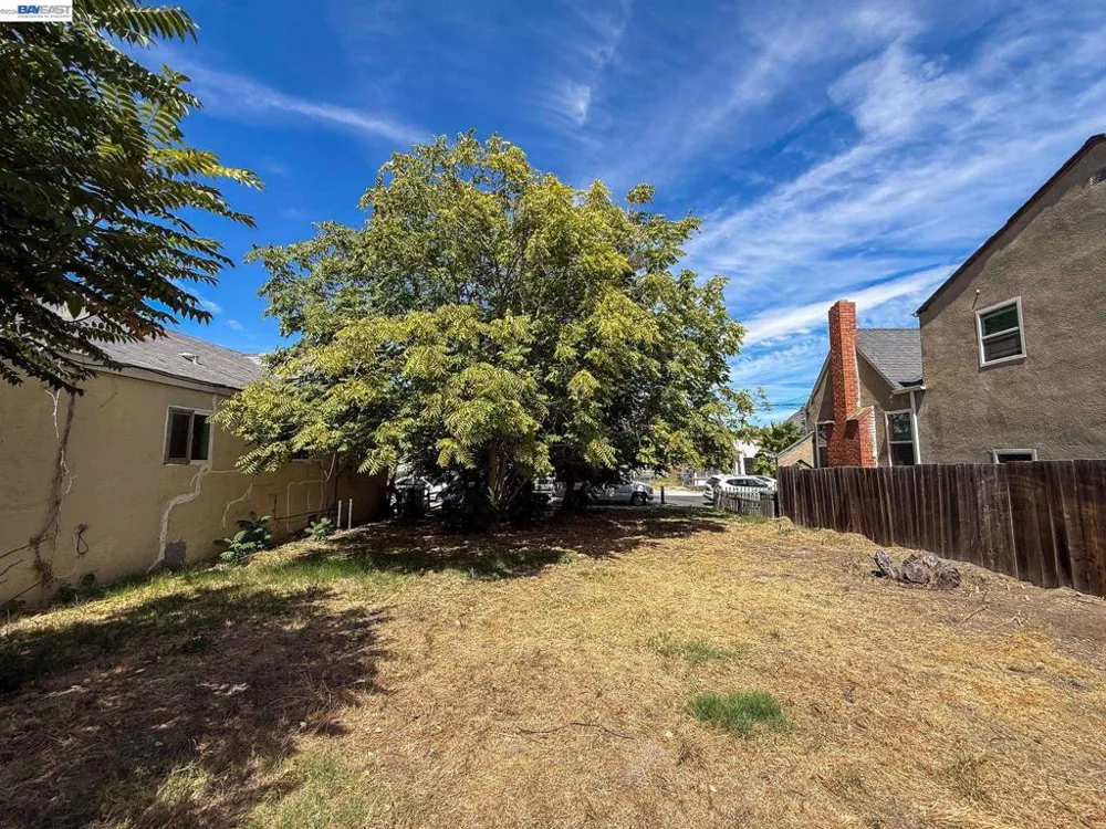 268 E 17Th St Pittsburg, CA 94565