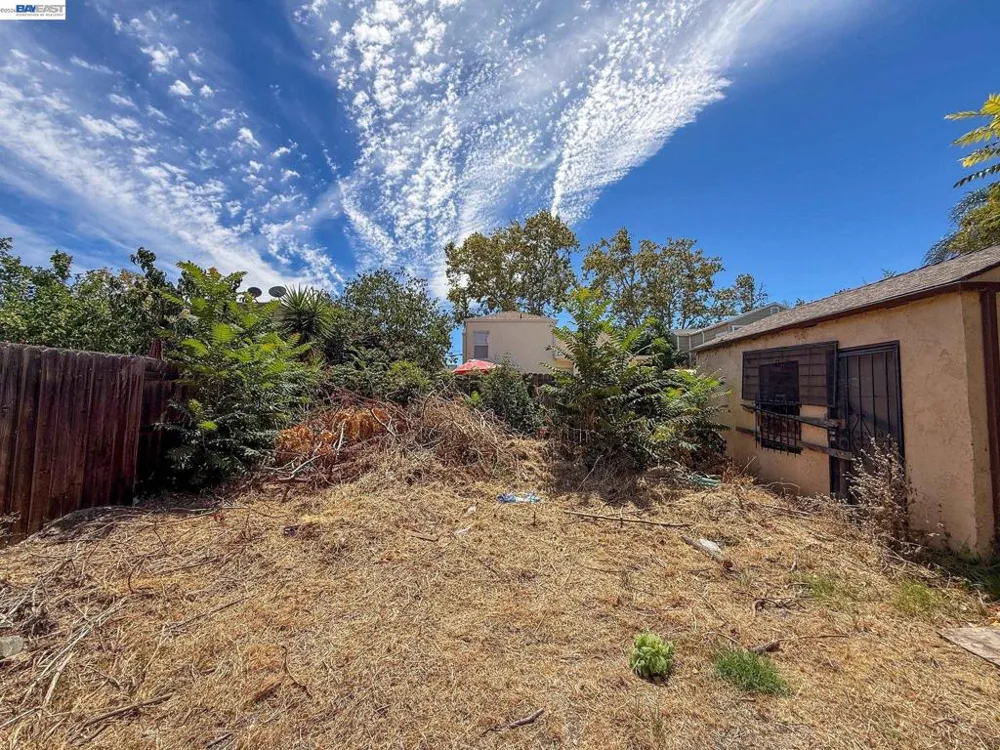 268 E 17Th St Pittsburg, CA 94565