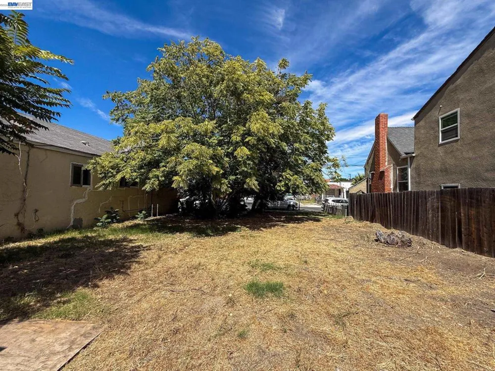 268 E 17Th St Pittsburg, CA 94565