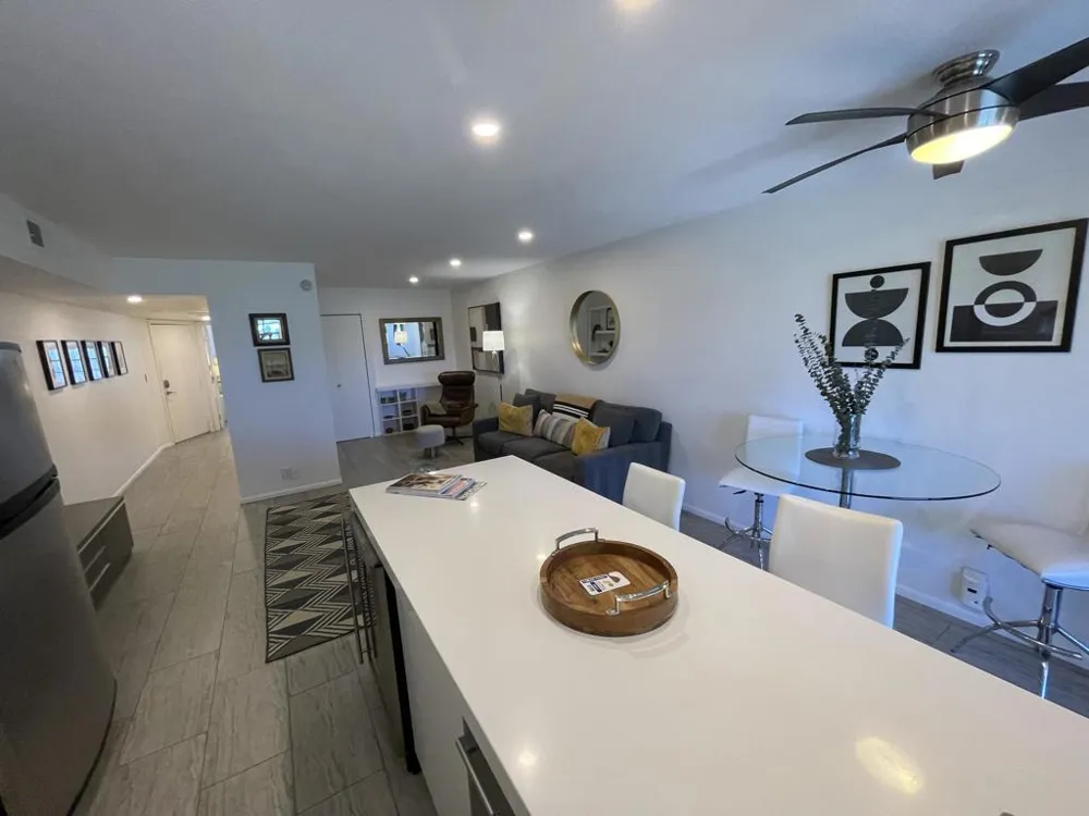 5300 E Waverly Drive #K14 Palm Springs, CA 92264