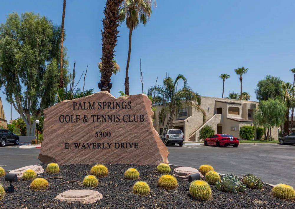 5300 E Waverly Drive #K14 Palm Springs, CA 92264
