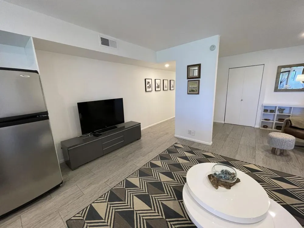 5300 E Waverly Drive #K14 Palm Springs, CA 92264