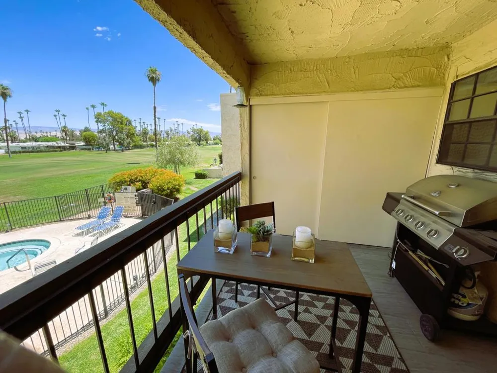 5300 E Waverly Drive #K14 Palm Springs, CA 92264