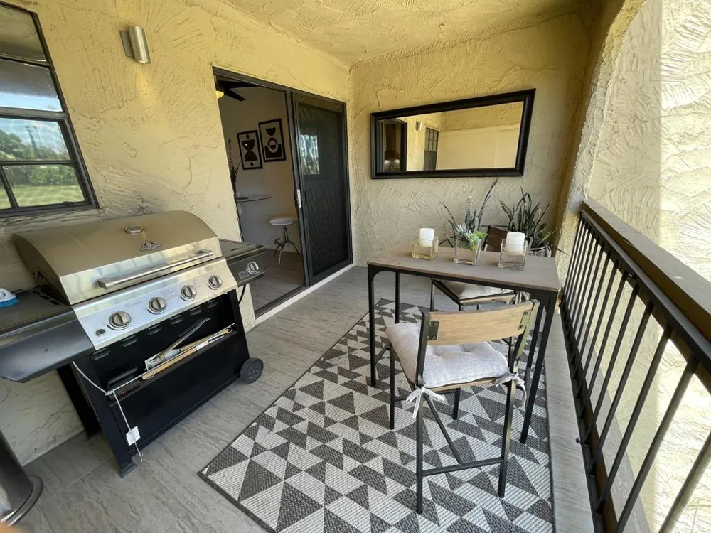 5300 E Waverly Drive #K14 Palm Springs, CA 92264