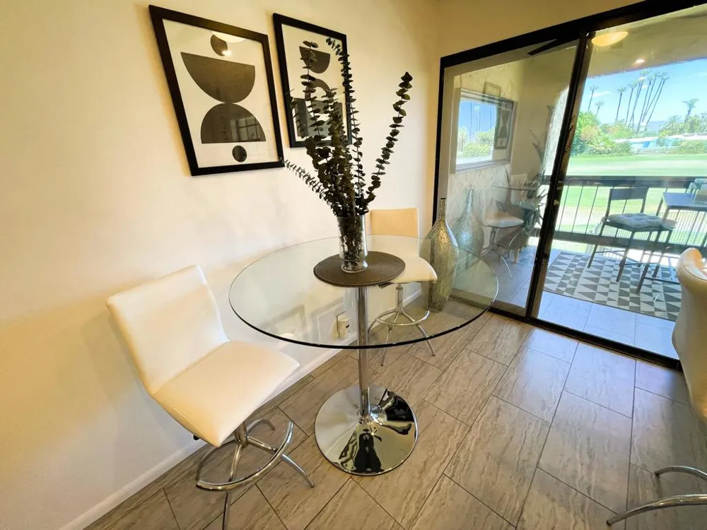 5300 E Waverly Drive #K14 Palm Springs, CA 92264