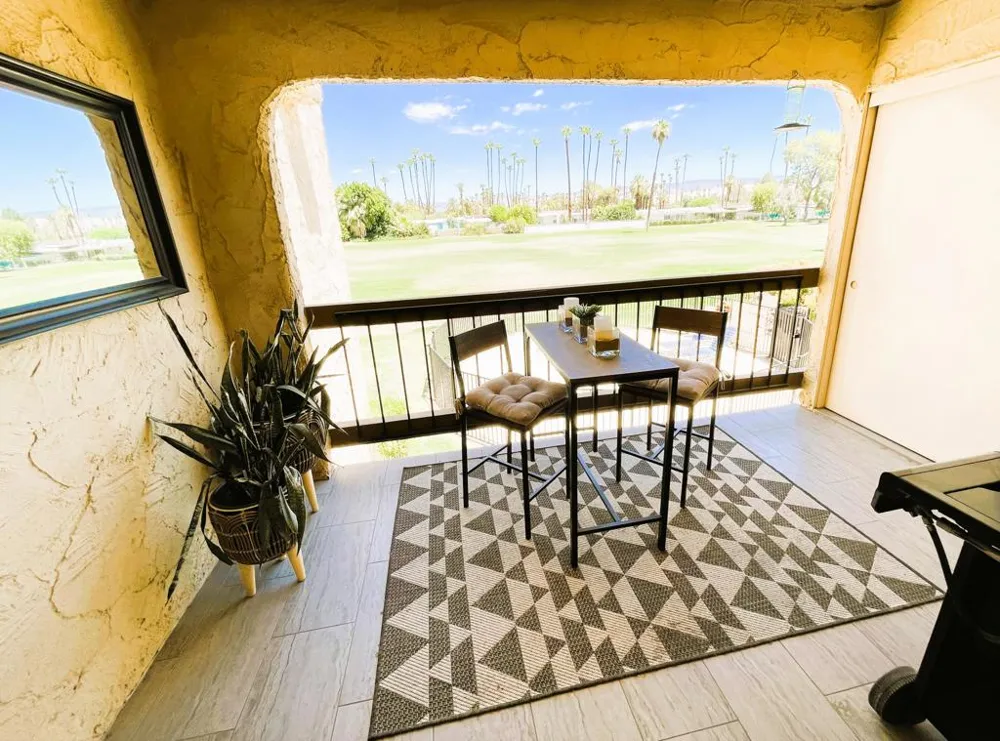 5300 E Waverly Drive #K14 Palm Springs, CA 92264