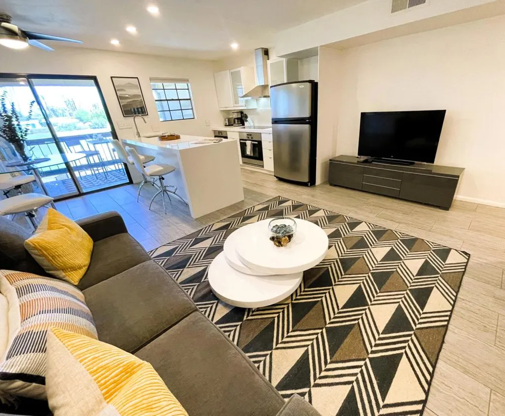 5300 E Waverly Drive #K14 Palm Springs, CA 92264