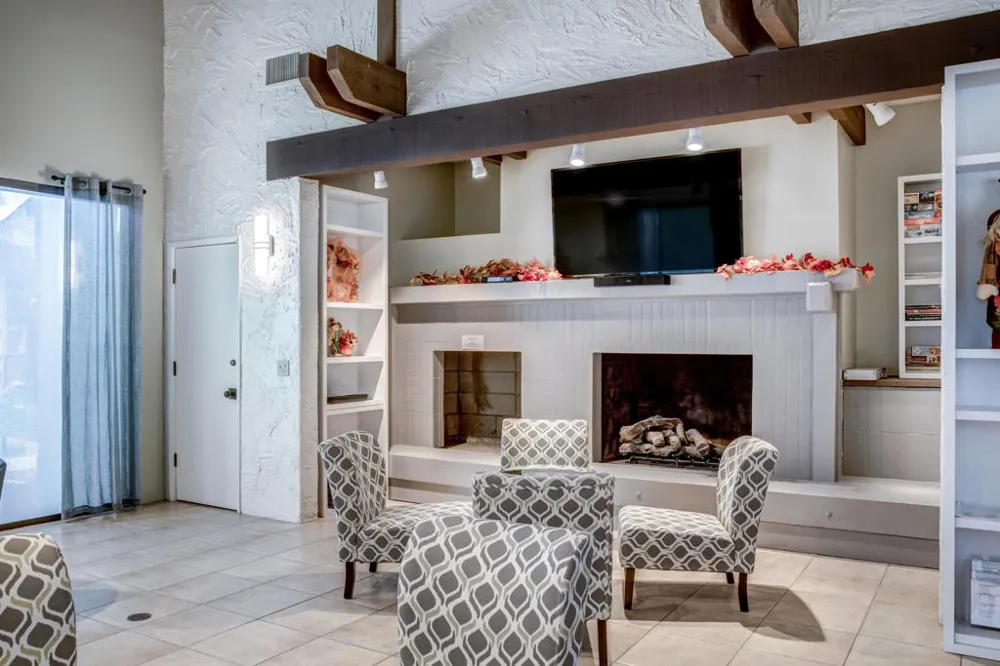 5300 E Waverly Drive #K14 Palm Springs, CA 92264