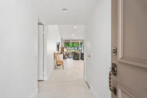 48885 Mariposa Drive