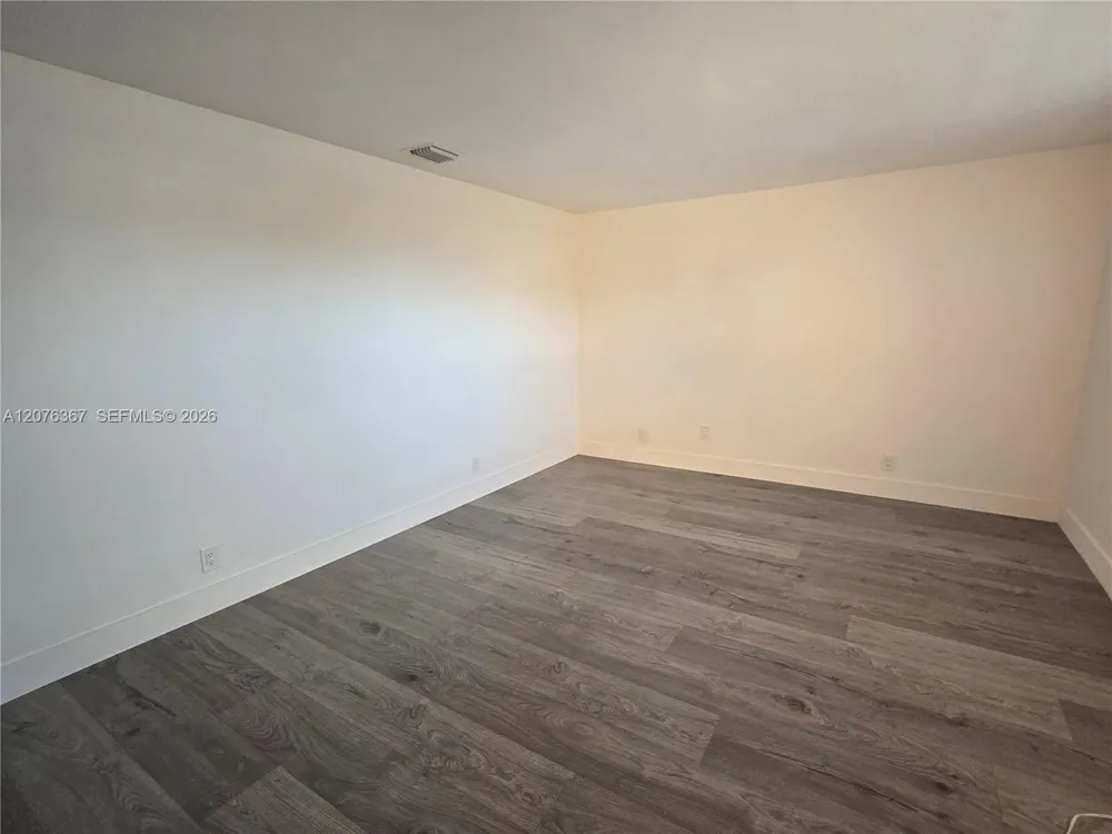 500 NE 2nd St #417 Dania Beach, FL 33004