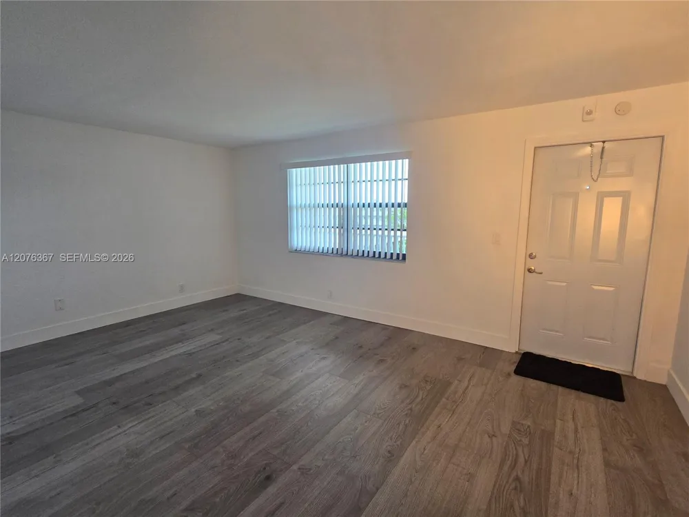 500 NE 2nd St #417 Dania Beach, FL 33004