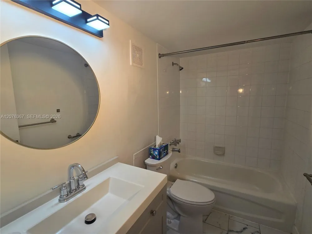 500 NE 2nd St #417 Dania Beach, FL 33004