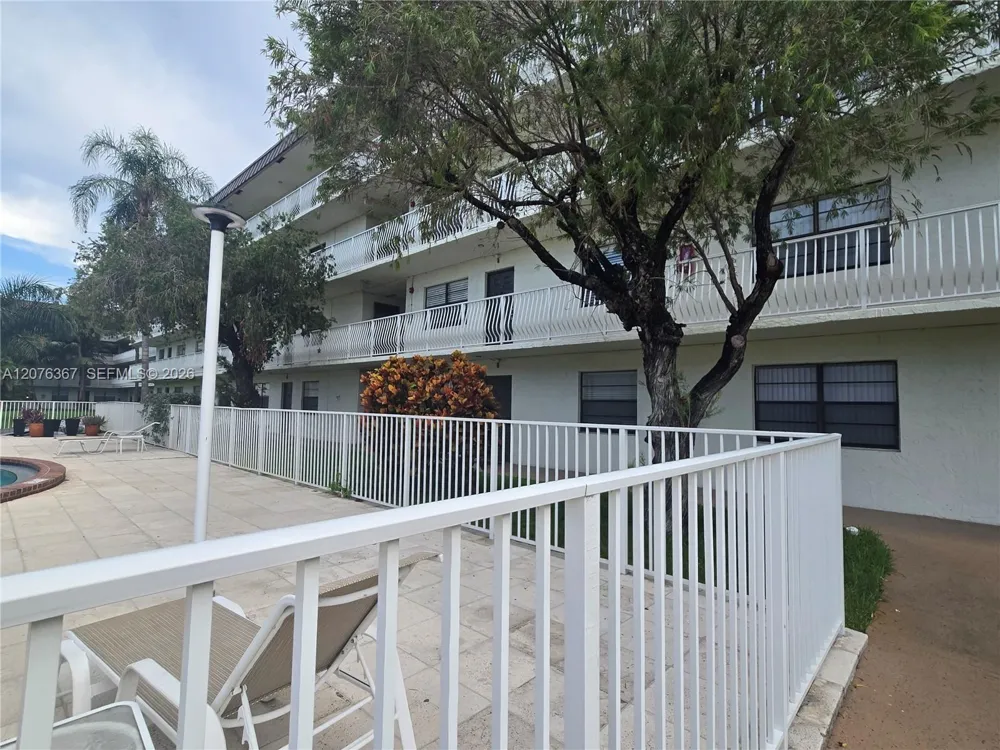 500 NE 2nd St #417 Dania Beach, FL 33004