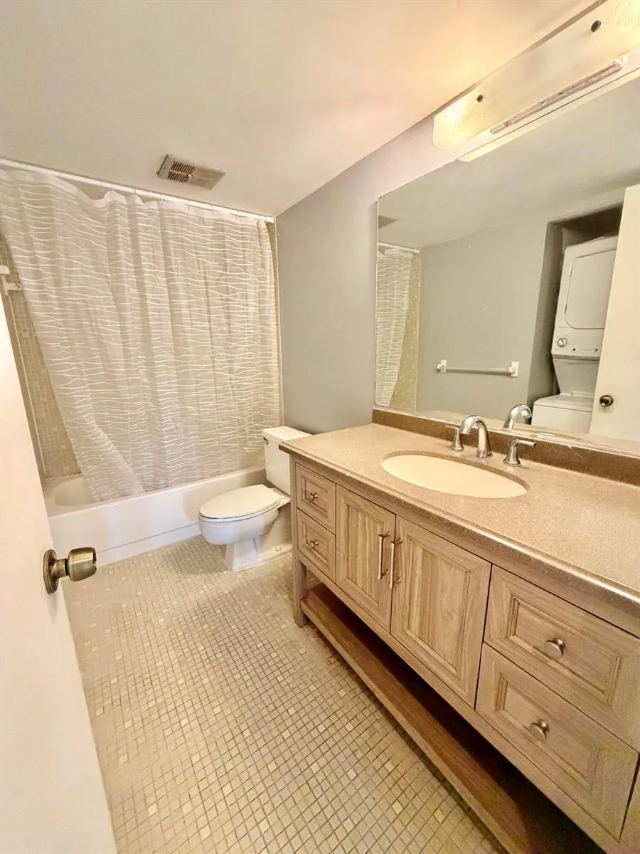 4159 NW 90th Avenue #204 Coral Springs, FL 33065