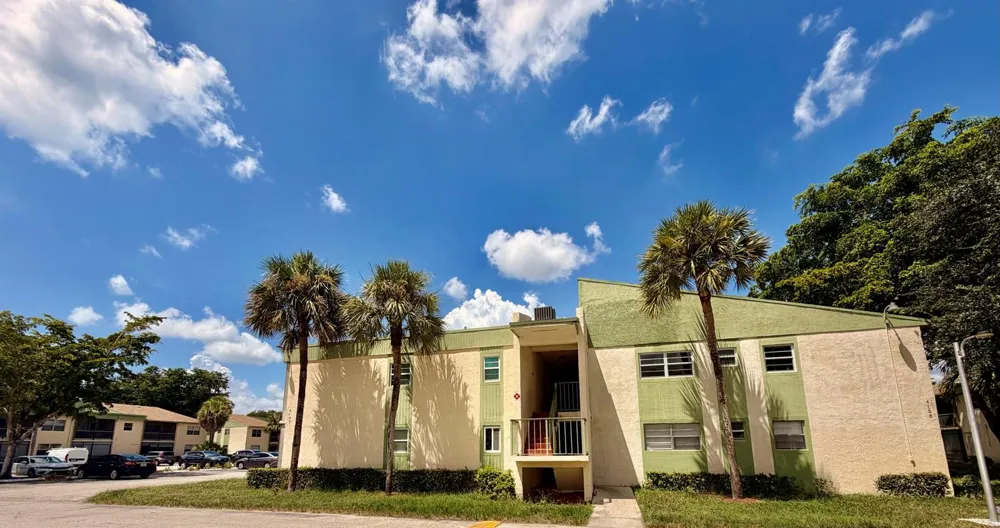 4159 NW 90th Avenue #204 Coral Springs, FL 33065