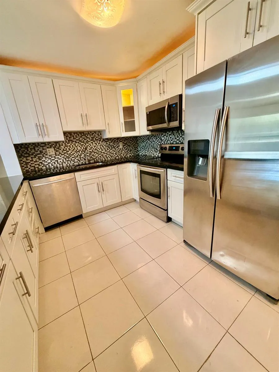 4159 NW 90th Avenue #204 Coral Springs, FL 33065