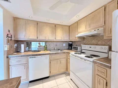 2800 NW 47th Terrace #106B
