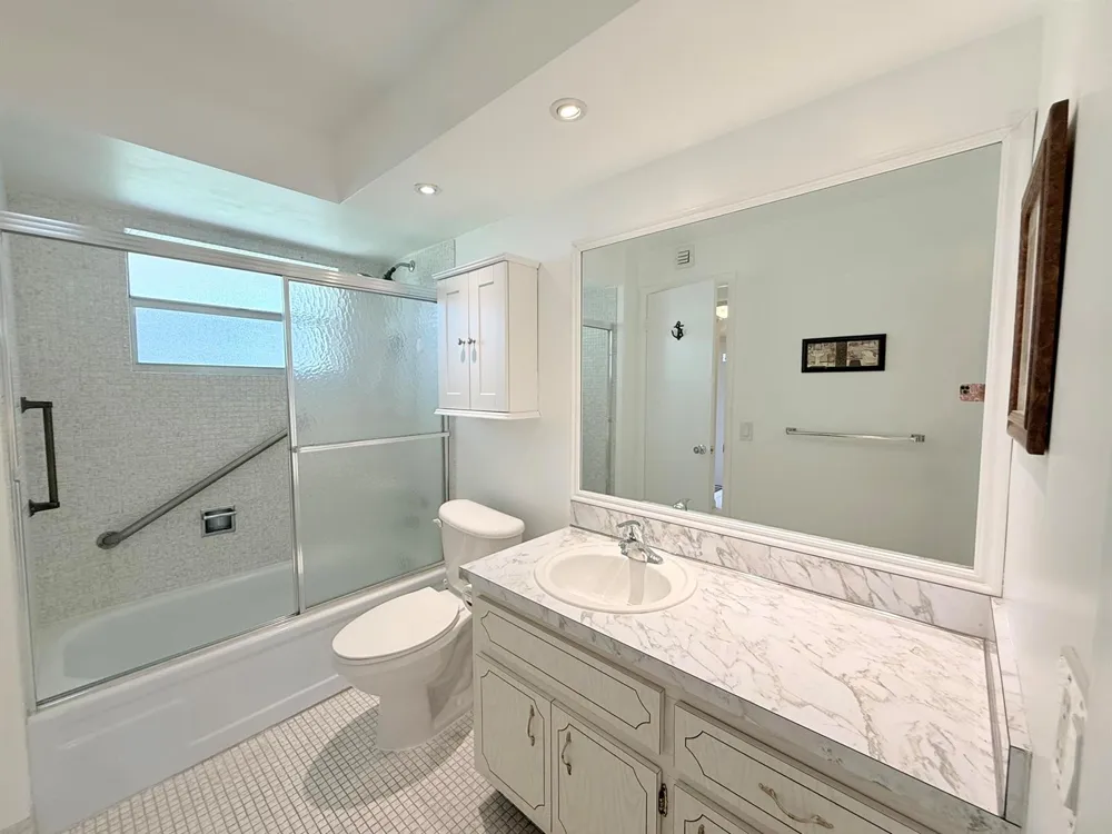 2800 NW 47th Terrace #106B Lauderdale Lakes, FL 33313