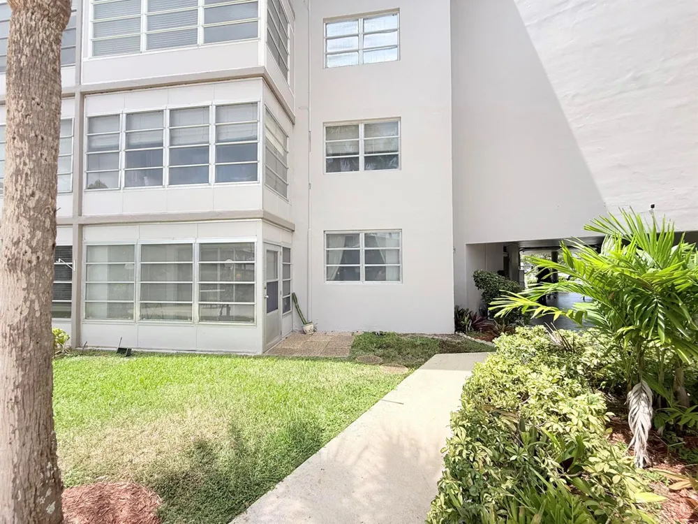 2800 NW 47th Terrace #106B Lauderdale Lakes, FL 33313