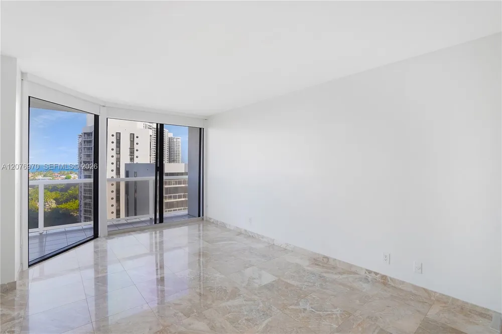 3600 Yacht Club Dr #1602 Aventura, FL 33180