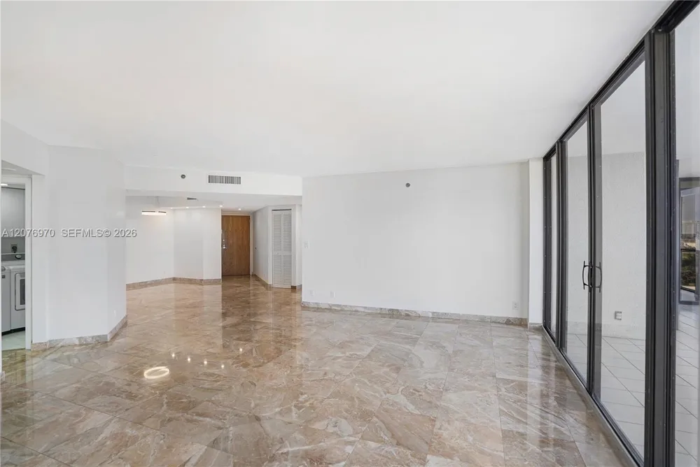 3600 Yacht Club Dr #1602 Aventura, FL 33180