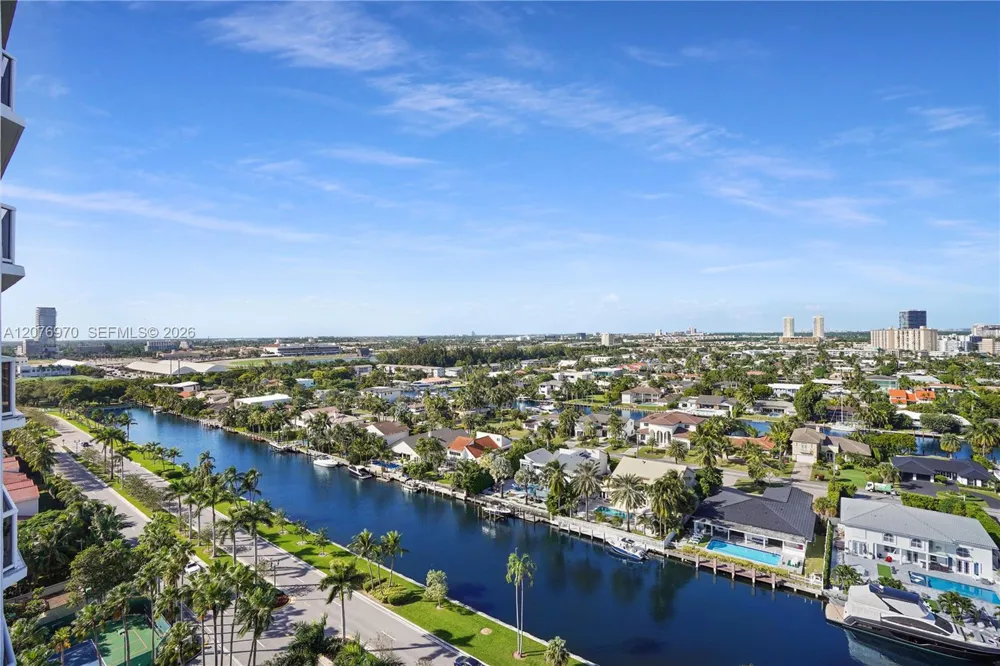 3600 Yacht Club Dr #1602 Aventura, FL 33180