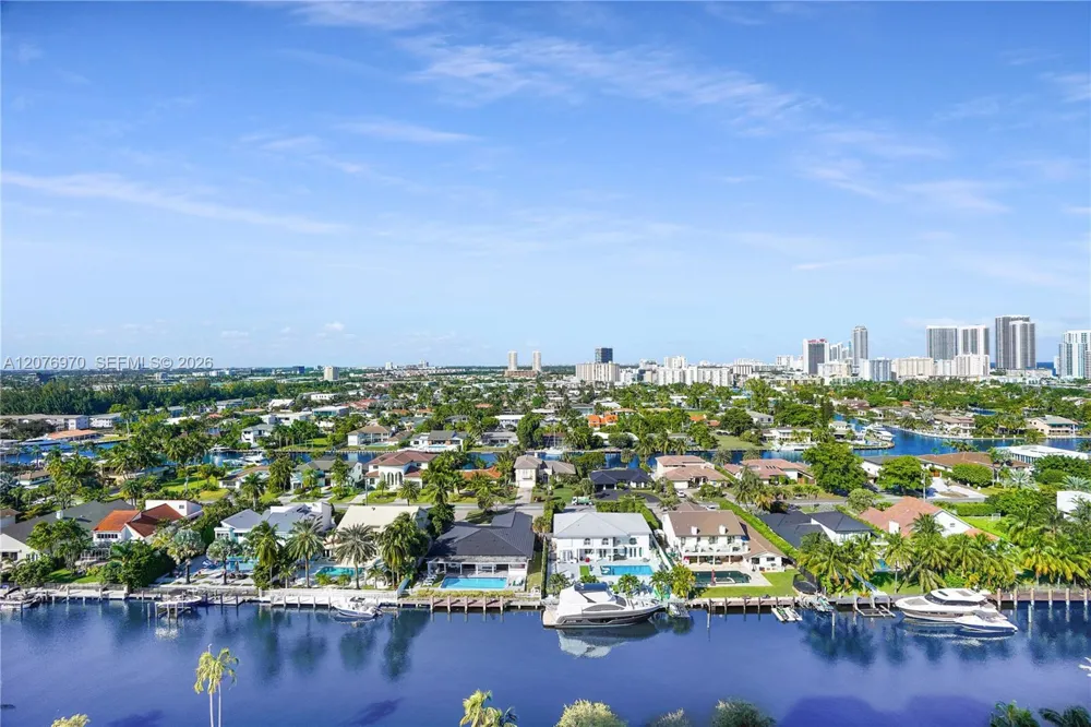 3600 Yacht Club Dr #1602 Aventura, FL 33180
