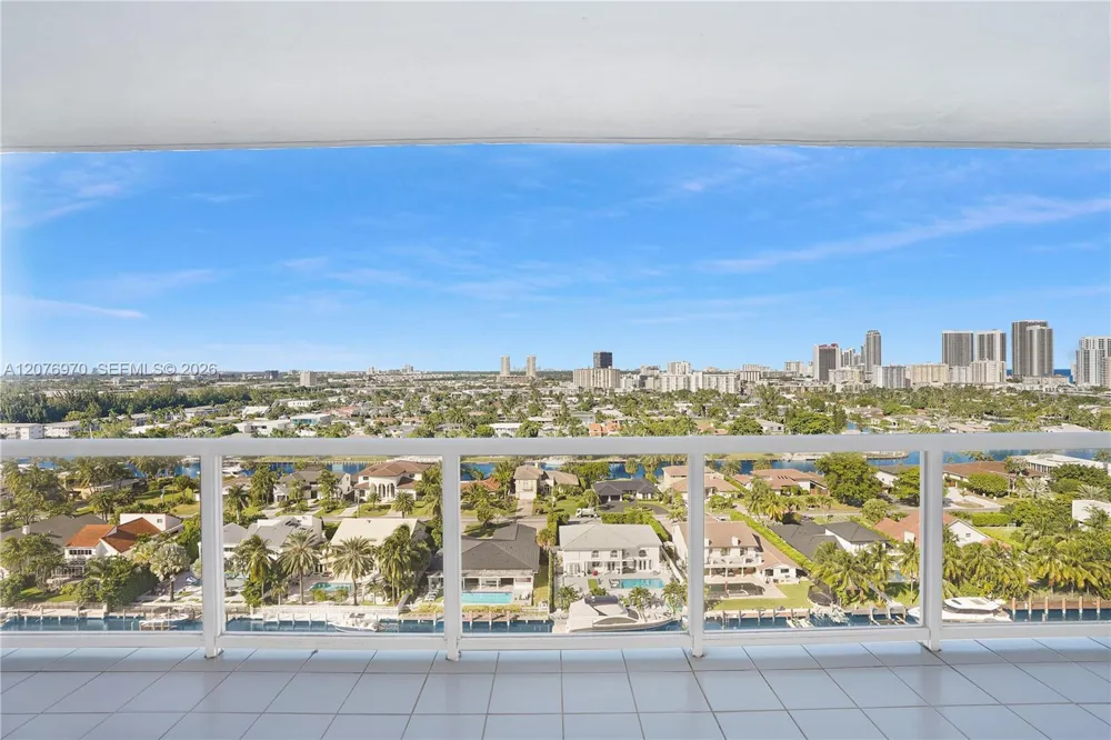 3600 Yacht Club Dr #1602 Aventura, FL 33180