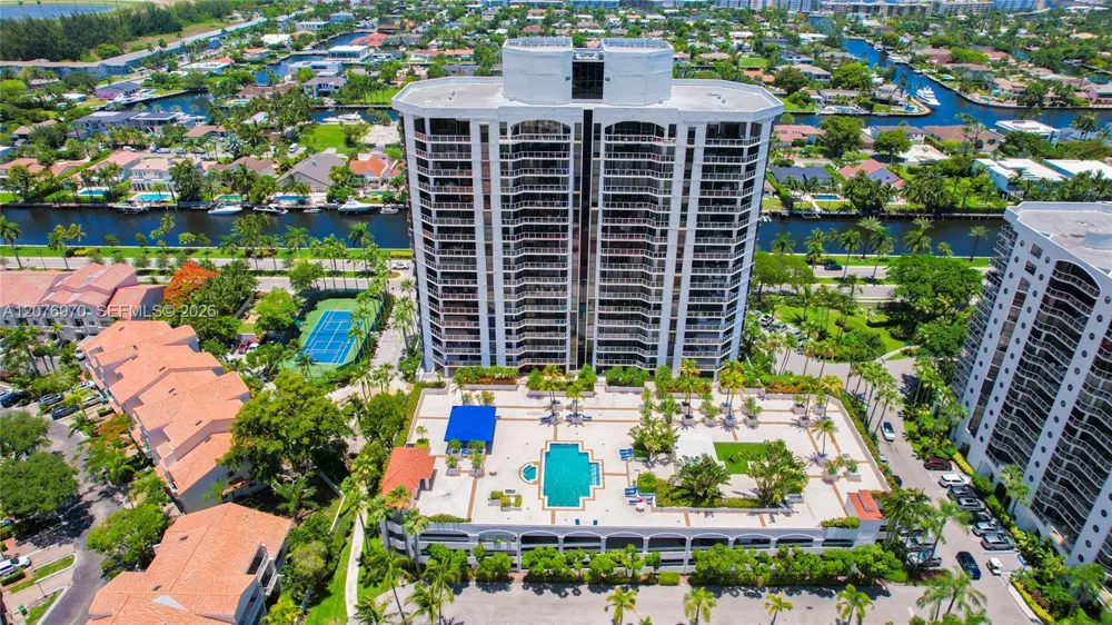 3600 Yacht Club Dr #1602 Aventura, FL 33180