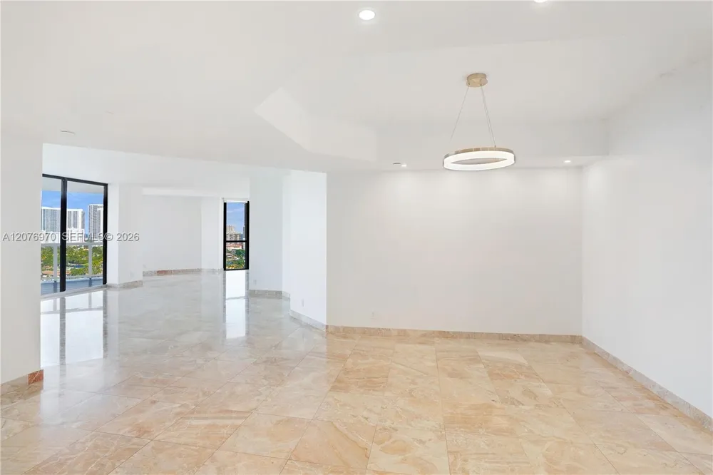 3600 Yacht Club Dr #1602 Aventura, FL 33180