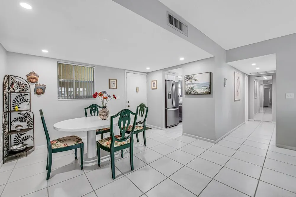 752 LORI DRIVE #217 Palm Springs, FL 33461