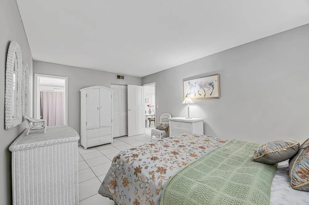 752 LORI DRIVE #217 Palm Springs, FL 33461