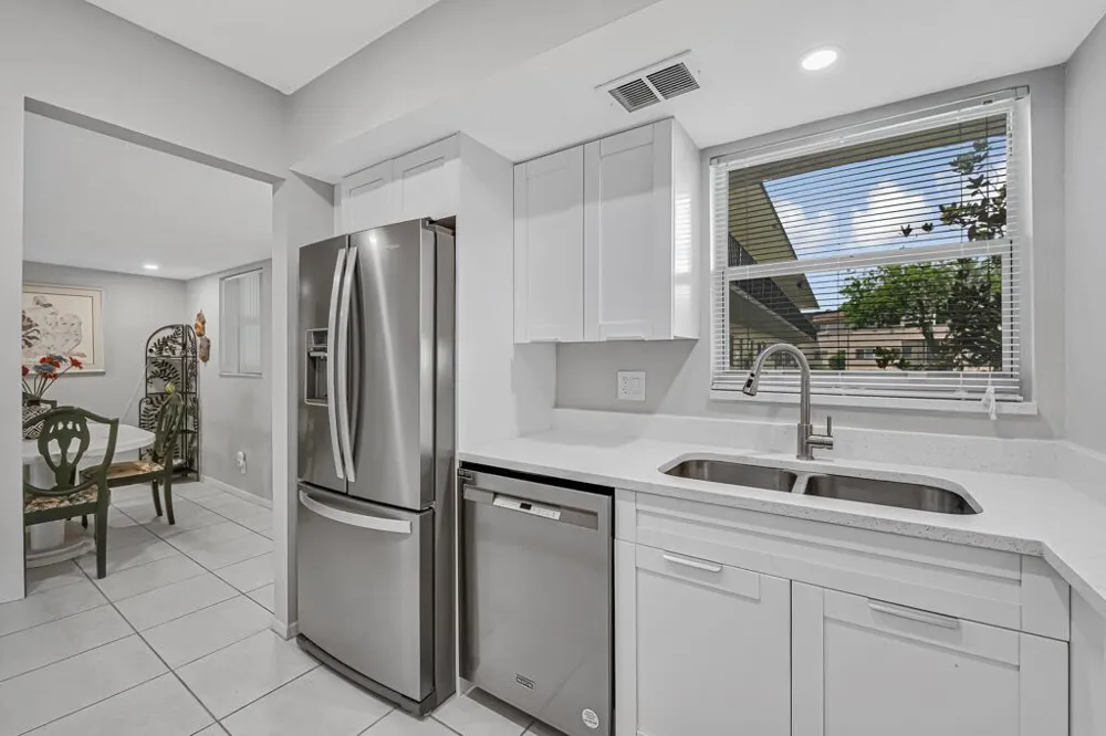 752 LORI DRIVE #217 Palm Springs, FL 33461