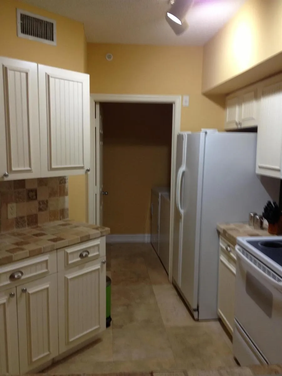 11760 SW SAINT ANDREWS PLACE #103 Wellington, FL 33414