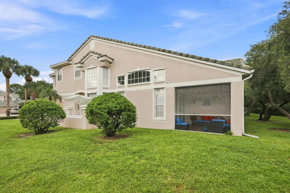 1686 SW Harbour Isles Circle Port St. Lucie, FL 34986