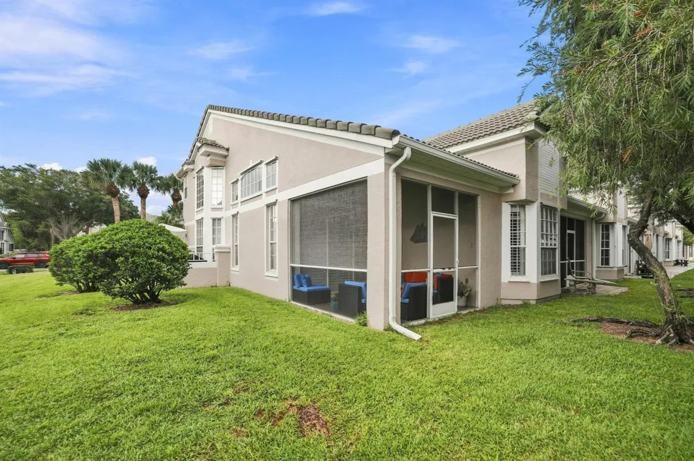 1686 SW Harbour Isles Circle Port St. Lucie, FL 34986