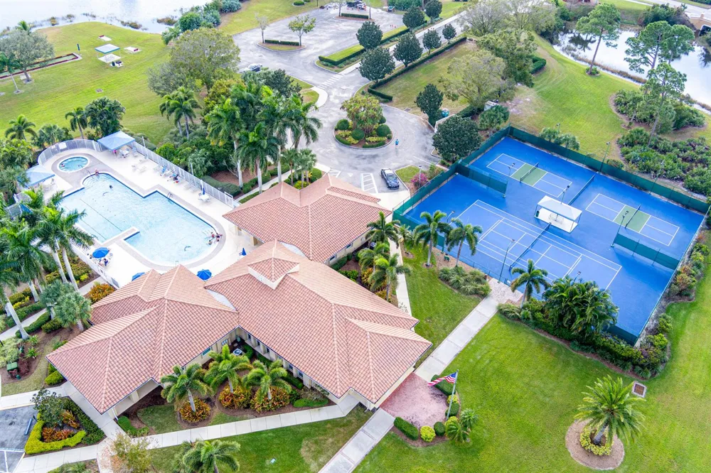 1686 SW Harbour Isles Circle Port St. Lucie, FL 34986