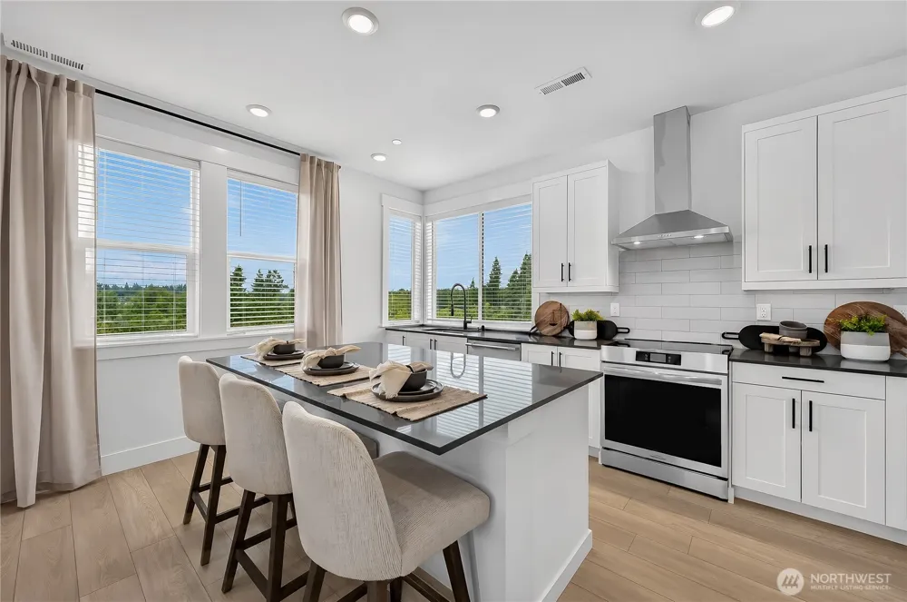 9405 Paradise Lake Rd #B6 Snohomish, WA 98296