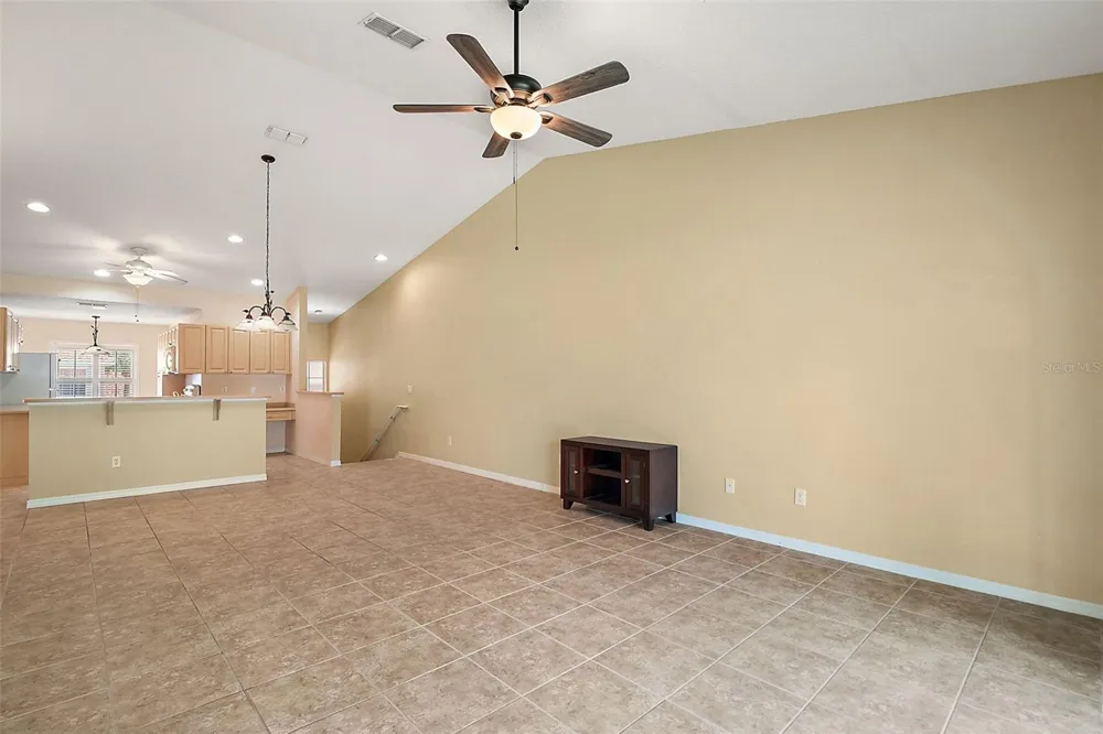 5368 COMPASS POINT #202 Oxford, FL 34484