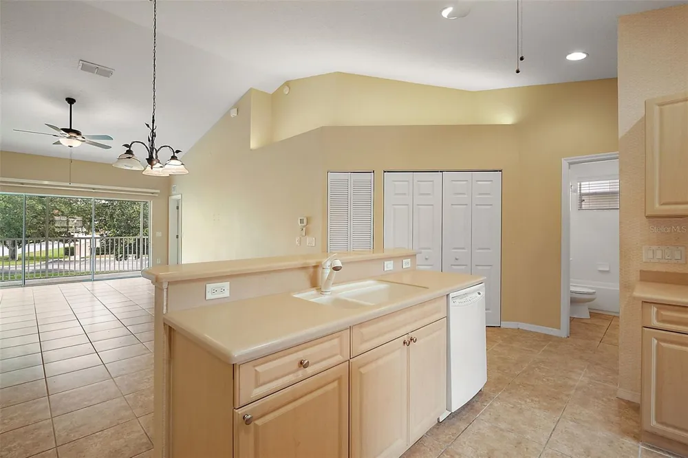 5368 COMPASS POINT #202 Oxford, FL 34484