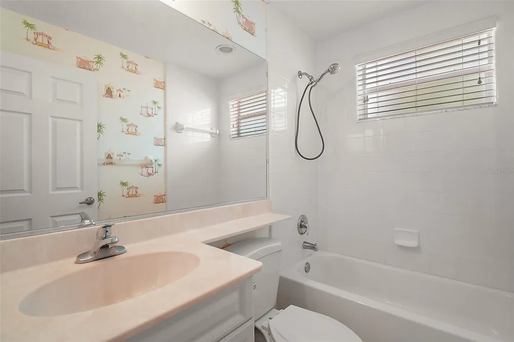 5368 COMPASS POINT #202 Oxford, FL 34484