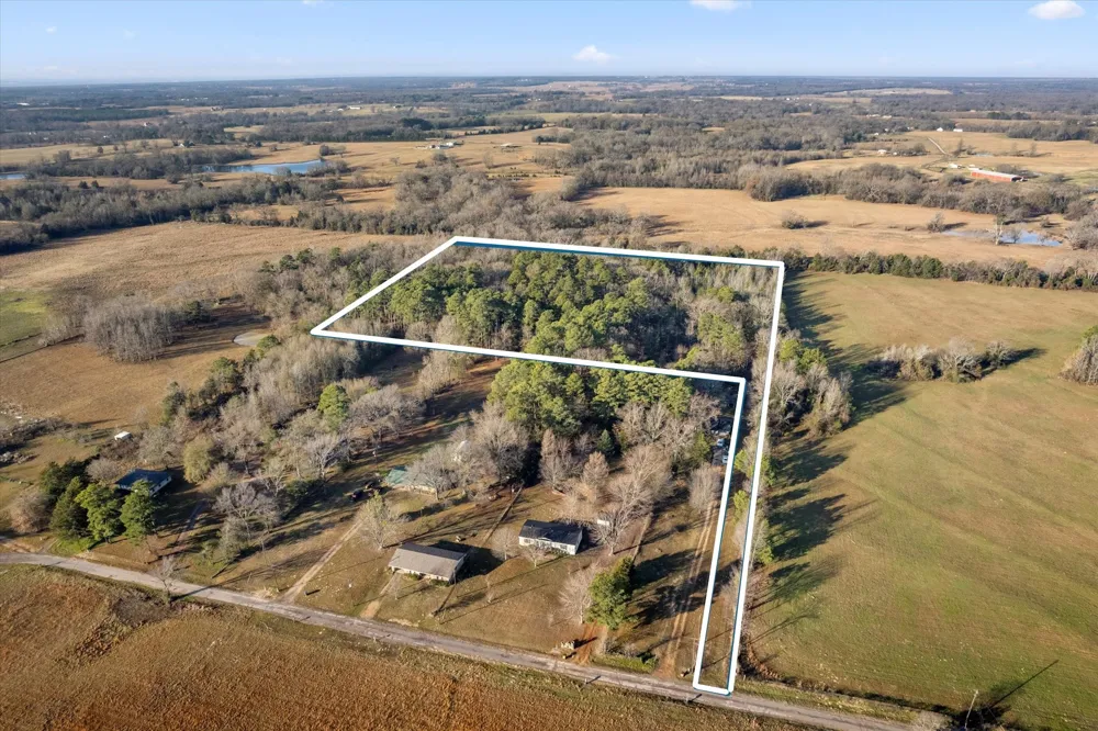CR 1240 Mt Pleasant, TX 75455